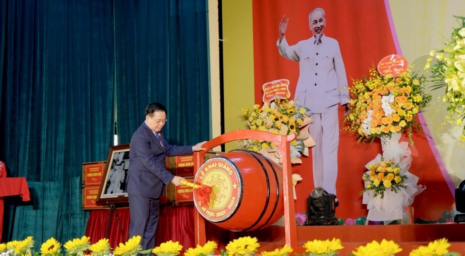 Chủ tịch Quốc hội Vương Đình Huệ: Trường Hữu nghị T78 là cầu nối gắn kết, vun đắp tình hữu nghị Việt -Lào Chủ tịch Quốc hội Vương Đình Huệ: Trường Hữu nghị T78 là cầu nối gắn kết, vun đắp tình hữu nghị Việt -Lào