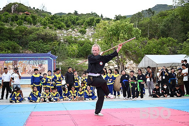 A Belgian Who Practices Vietnamese Traditional Martial Arts For 20 Years A Belgian Who Practices Vietnamese Traditional Martial Arts For 20 Years