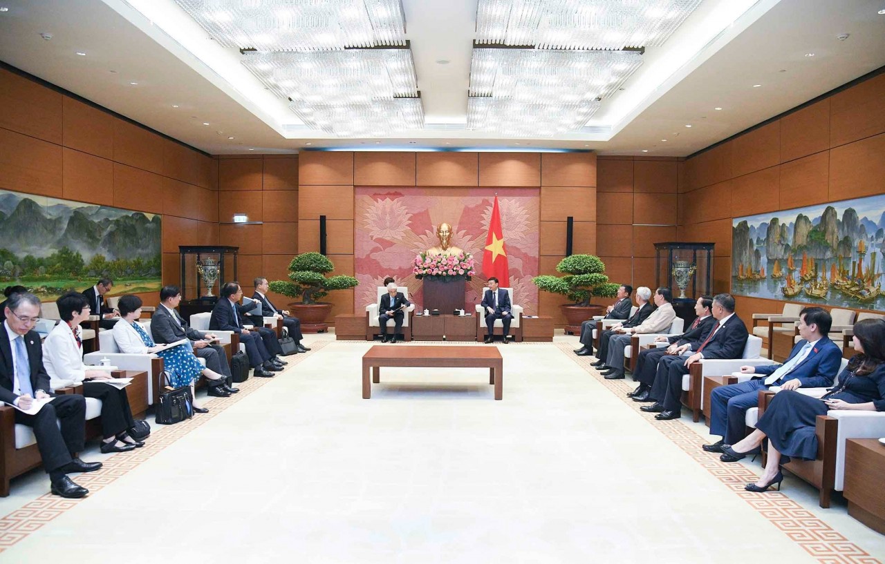 Chủ tịch Hội Hữu nghị Việt Nam - Nhật Bản Tô Huy Rứa tiếp Chủ tịch Thượng viện Nhật Bản Otsuji Hidehisa Chủ tịch Hội Hữu nghị Việt Nam - Nhật Bản Tô Huy Rứa tiếp Chủ tịch Thượng viện Nhật Bản Otsuji Hidehisa