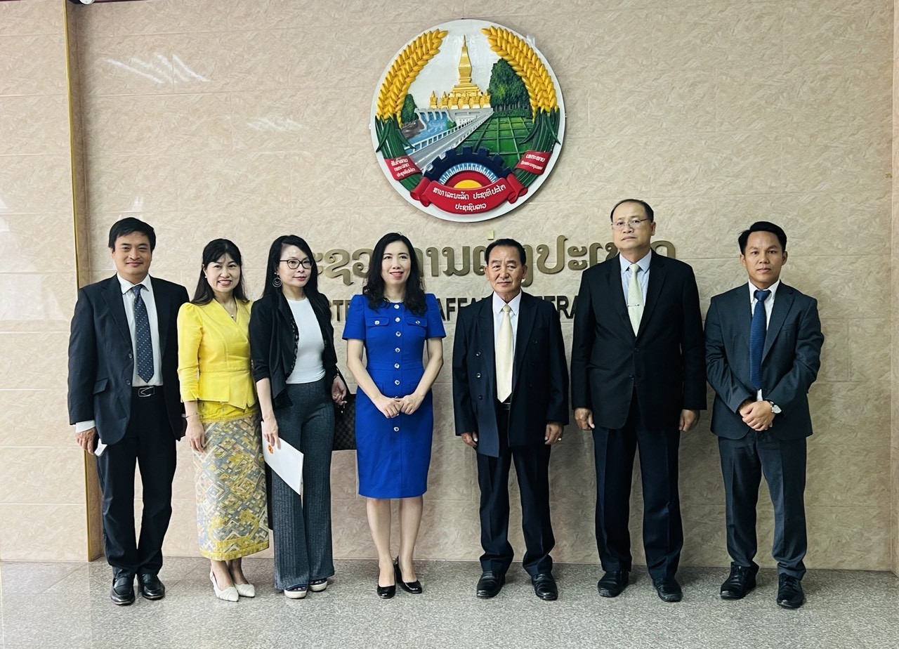 Việt - Lào chia sẻ kinh nghiệm hỗ trợ kiều dân ở nước ngoài Việt - Lào chia sẻ kinh nghiệm hỗ trợ kiều dân ở nước ngoài
