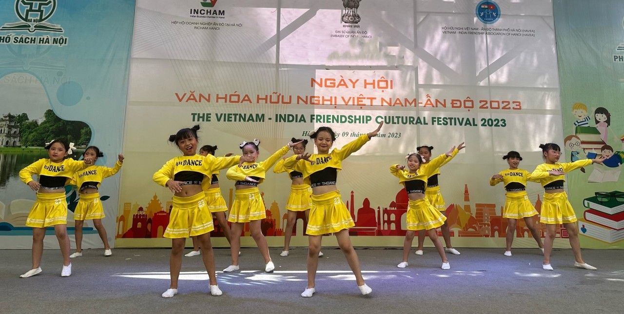 Giới thiệu những nét đẹp văn hóa Ấn Độ tới người dân Thủ đô Hà Nội Giới thiệu những nét đẹp văn hóa Ấn Độ tới người dân Thủ đô Hà Nội