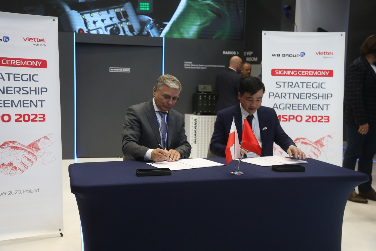 MSPO 2023: Viettel Group mở rộng quan hệ đối tác toàn cầu cùng WB Group (Ba Lan) MSPO 2023: Viettel Group mở rộng quan hệ đối tác toàn cầu cùng WB Group (Ba Lan)