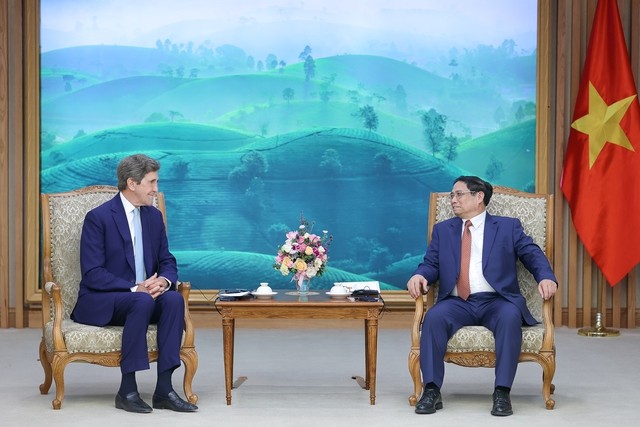 Thủ tướng Phạm Minh Chính đề nghị Hoa Kỳ hỗ trợ Việt Nam trong xây dựng ngành công nghiệp năng lượng tái tạo. (Ảnh: VGP/Nhật Bắc) Thủ tướng Phạm Minh Chính đề nghị Hoa Kỳ hỗ trợ Việt Nam trong xây dựng ngành công nghiệp năng lượng tái tạo. (Ảnh: VGP/Nhật Bắc)