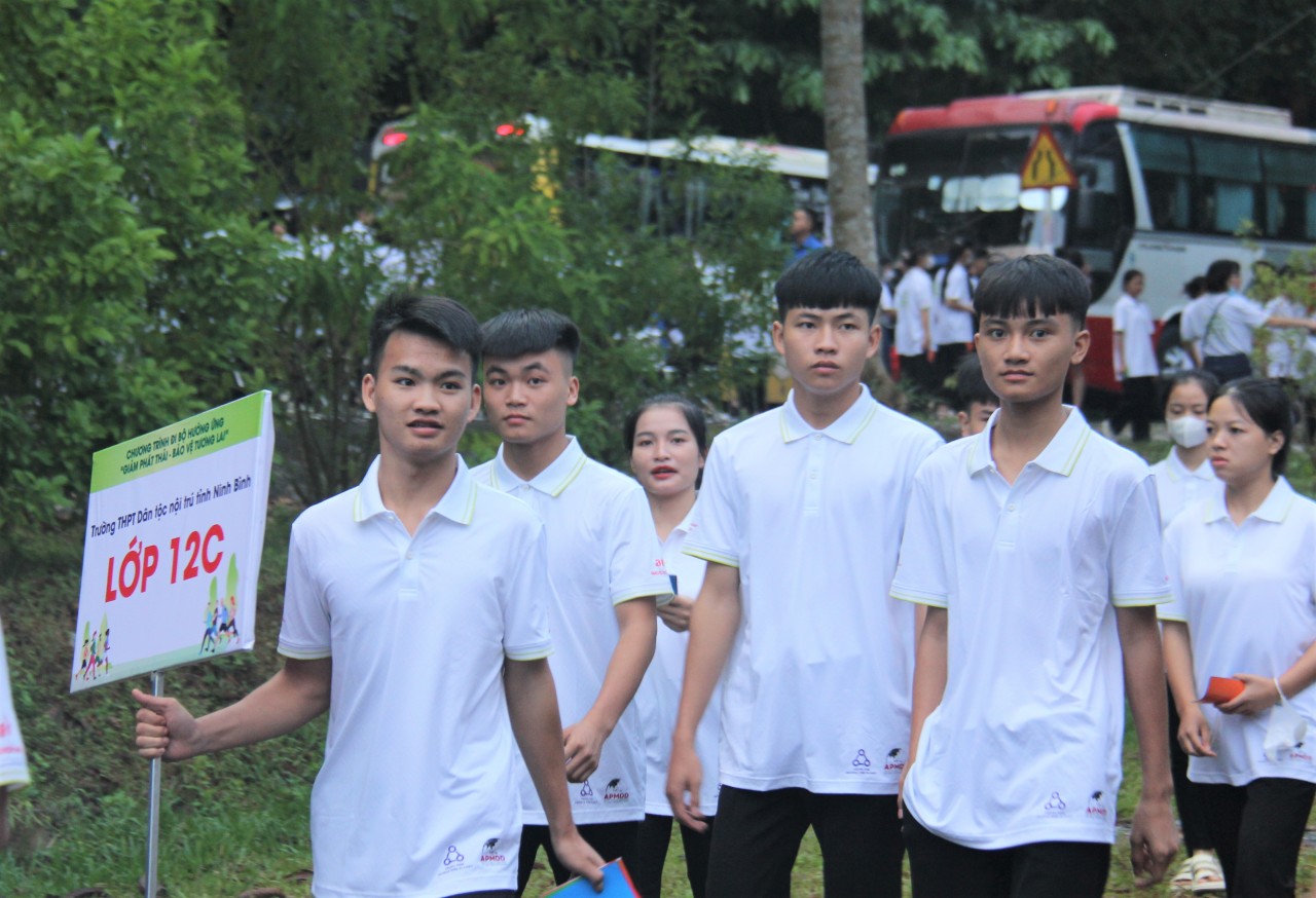 Gần 1.000 thanh niên tham gia đi bộ hưởng ứng "Giảm phát thải bảo vệ tương lai" Gần 1.000 thanh niên tham gia đi bộ hưởng ứng "Giảm phát thải bảo vệ tương lai"