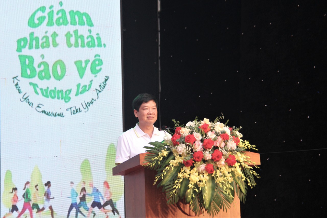 Gần 1.000 thanh niên tham gia đi bộ hưởng ứng "Giảm phát thải bảo vệ tương lai" Gần 1.000 thanh niên tham gia đi bộ hưởng ứng "Giảm phát thải bảo vệ tương lai"