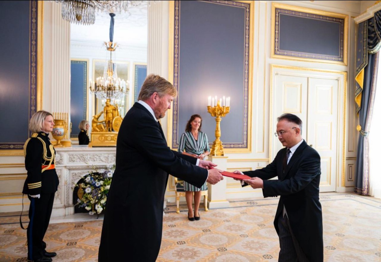 Nhà vua Hà Lan mong muốn quan hệ với Việt Nam phát triển mạnh mẽ | Chính trị | Vietnam+ (VietnamPlus) Nhà vua Hà Lan mong muốn quan hệ với Việt Nam phát triển mạnh mẽ | Chính trị | Vietnam+ (VietnamPlus)