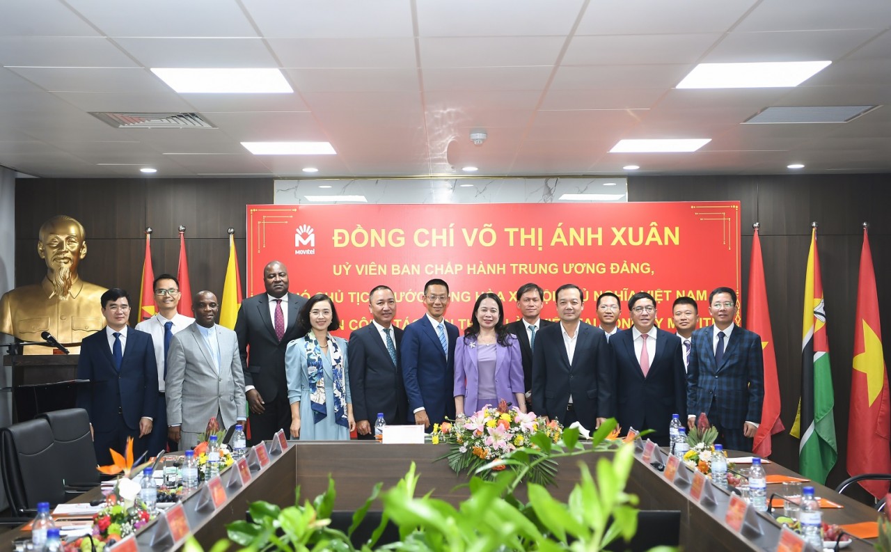 Phó Chủ tịch nước Võ Thị Ánh Xuân đến thăm và làm việc tại Viettel Mozambique Phó Chủ tịch nước Võ Thị Ánh Xuân đến thăm và làm việc tại Viettel Mozambique