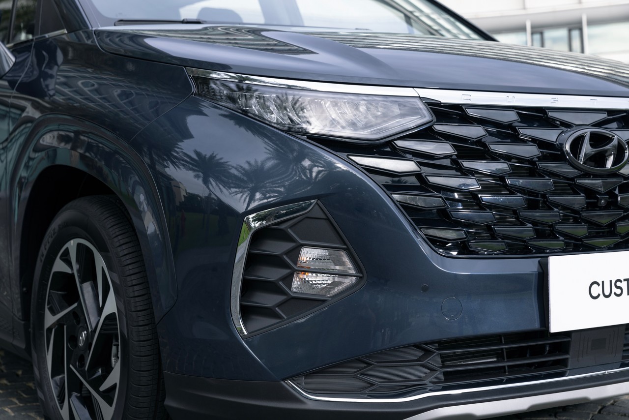 Hyundai Custin 2023 - Đối thủ Toyota Innova lần đầu xuất hiện tại Việt Nam Hyundai Custin 2023 - Đối thủ Toyota Innova lần đầu xuất hiện tại Việt Nam