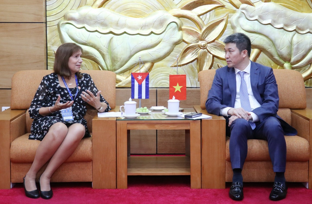 Thúc đẩy hơn nữa quan hệ hữu nghị đặc biệt Việt Nam - Cuba Thúc đẩy hơn nữa quan hệ hữu nghị đặc biệt Việt Nam - Cuba