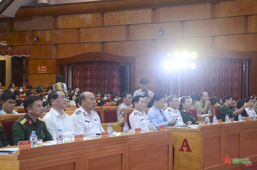 Các đại biểu dự khán Cuộc thi Lan tỏa tình yêu biển đảo đến học sinh vùng biên giới Lạng Sơn