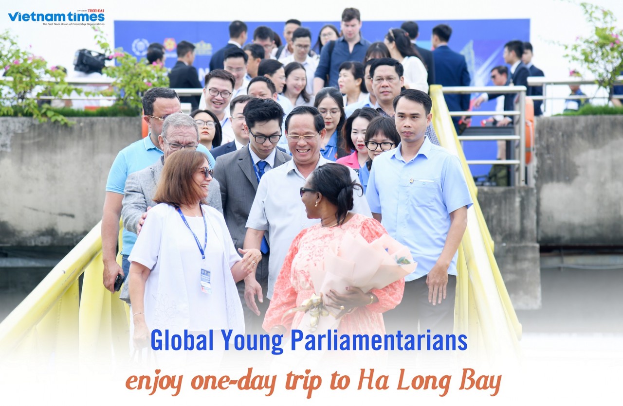 Global Young Parliamentarians Enjoy One-Day Trip to Ha Long Bay Global Young Parliamentarians Enjoy One-Day Trip to Ha Long Bay