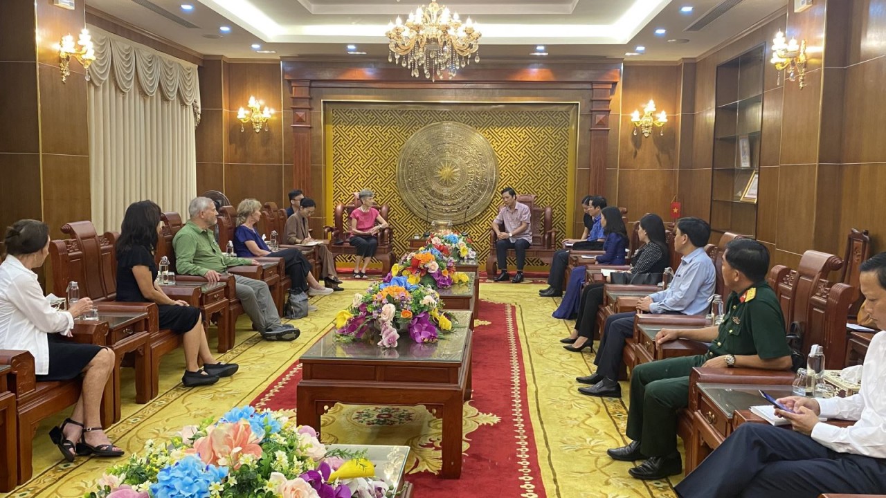 PeaceTrees Việt Nam sẽ tiếp tục cùng Quảng Trị khắc phục hậu quả chiến tranh PeaceTrees Việt Nam sẽ tiếp tục cùng Quảng Trị khắc phục hậu quả chiến tranh