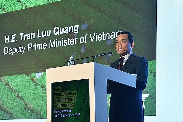 Deputy Prime Minister Tran Luu Quang speaks at the conference. (Photo: VGP) Deputy Prime Minister Tran Luu Quang speaks at the conference. (Photo: VGP)