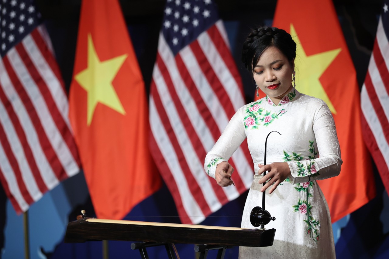 Việt Nam - Hoa Kỳ sẽ làm sâu sắc hơn nữa hợp tác trên cả 10 trụ cột của khuôn khổ quan hệ mới Việt Nam - Hoa Kỳ sẽ làm sâu sắc hơn nữa hợp tác trên cả 10 trụ cột của khuôn khổ quan hệ mới