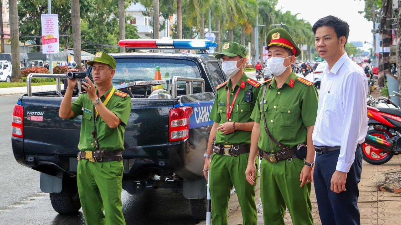 Cần Thơ xác định 7 nhóm nhiệm vụ trọng tâm bảo đảm trật tự, an toàn giao thông trong tình hình mới Cần Thơ xác định 7 nhóm nhiệm vụ trọng tâm bảo đảm trật tự, an toàn giao thông trong tình hình mới