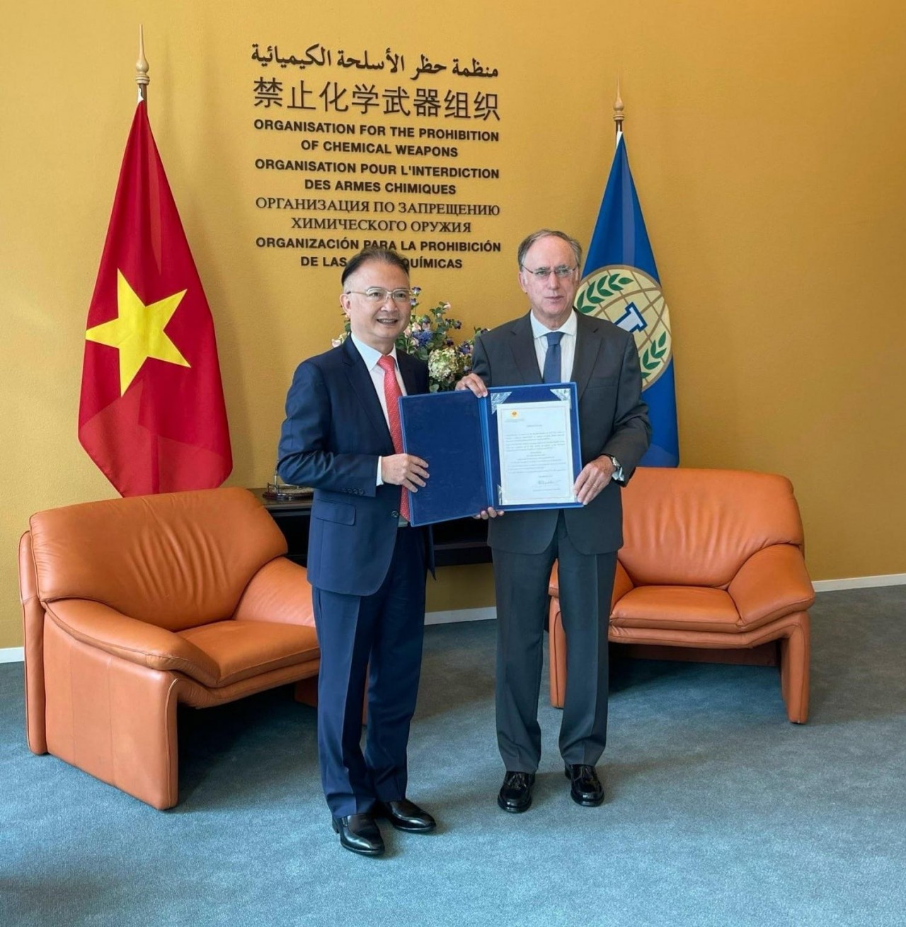 Vietnam Cooperates More with Organization for Prohibition of Chemical Weapons Vietnam Cooperates More with Organization for Prohibition of Chemical Weapons