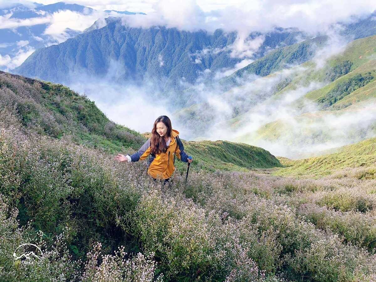 Mountain Climbing Contest To Conquer Ta Chi Nhu Peak Mountain Climbing Contest To Conquer Ta Chi Nhu Peak