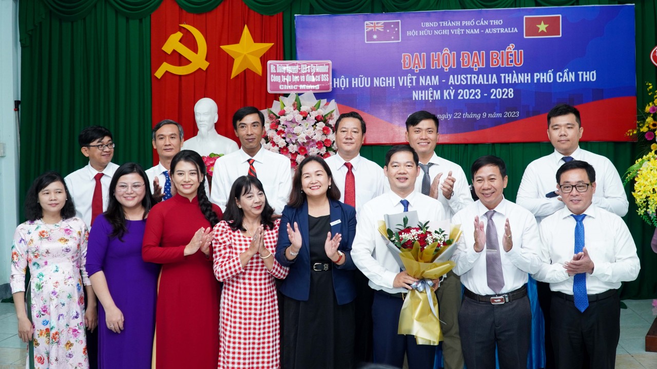 Ông Đào Phong Lâm đắc cử Chủ tịch Hội hữu nghị Việt Nam - Australia TP Cần Thơ Ông Đào Phong Lâm đắc cử Chủ tịch Hội hữu nghị Việt Nam - Australia TP Cần Thơ