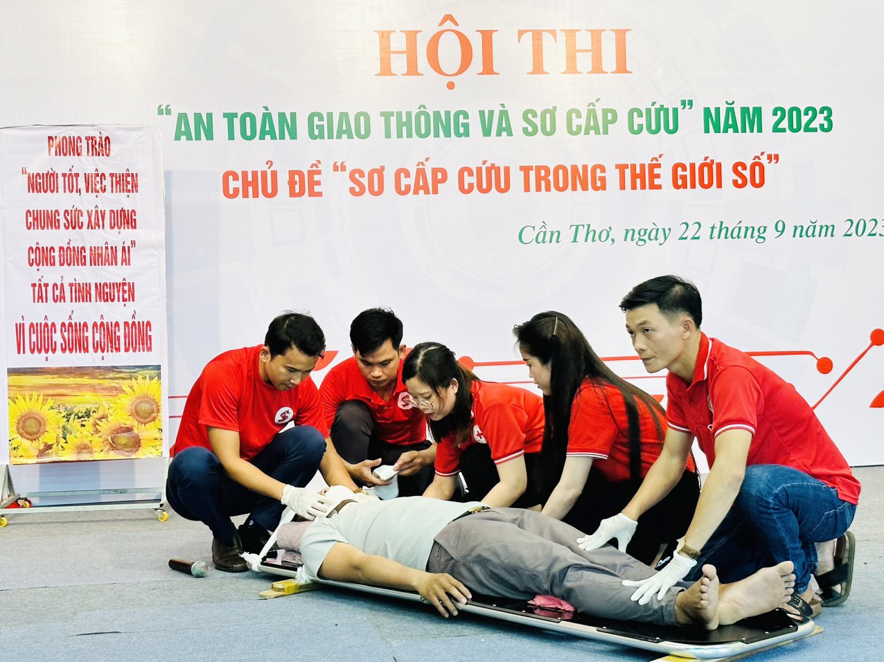 63 tình nguyện viên tại Cần Thơ tham gia thi về an toàn giao thông và sơ cấp cứu 2023