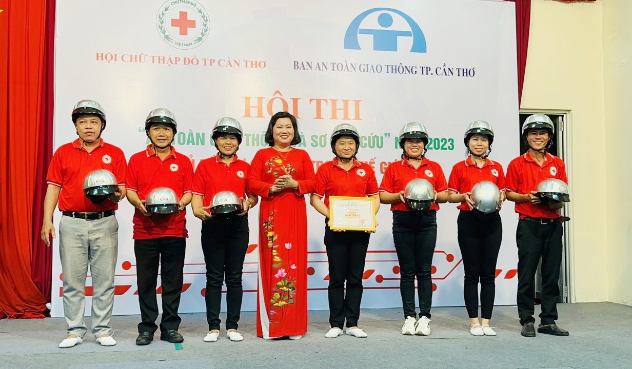 63 tình nguyện viên tại Cần Thơ tham gia thi về an toàn giao thông và sơ cấp cứu 2023