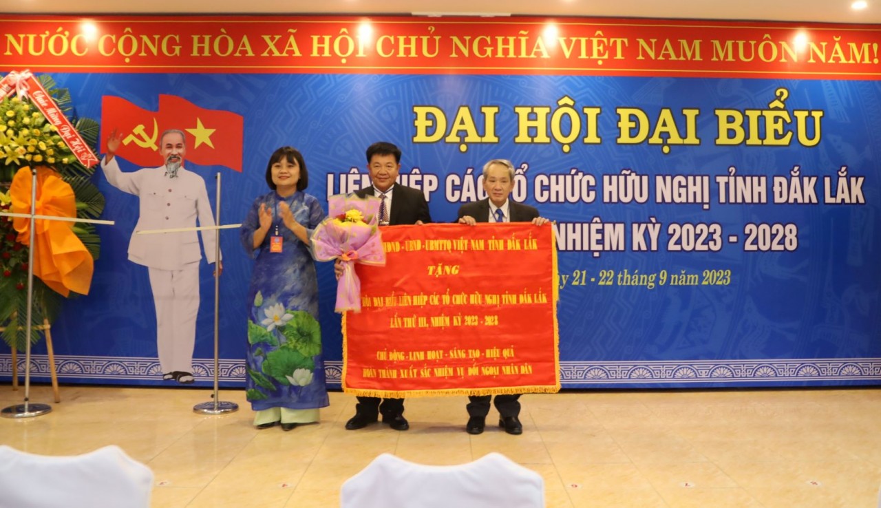 Liên hiệp các tổ chức hữu nghị tỉnh Đắk Lắk vận động hơn 22 tỷ đồng từ viện trợ phi Chính phủ nước ngoài Liên hiệp các tổ chức hữu nghị tỉnh Đắk Lắk vận động hơn 22 tỷ đồng từ viện trợ phi Chính phủ nước ngoài