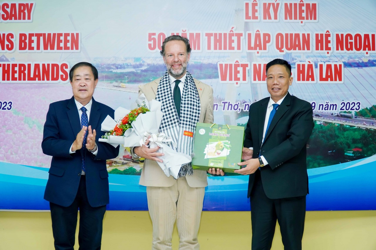 50 năm quan hệ Việt Nam - Hà Lan: Hợp tác sâu rộng trên nhiều lĩnh vực 50 năm quan hệ Việt Nam - Hà Lan: Hợp tác sâu rộng trên nhiều lĩnh vực