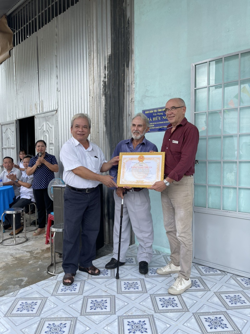 LEDD bàn giao 7 căn nhà hữu nghị cho đồng bào dân tộc có hoàn cảnh khó khăn tại Đồng Nai LEDD bàn giao 7 căn nhà hữu nghị cho đồng bào dân tộc có hoàn cảnh khó khăn tại Đồng Nai