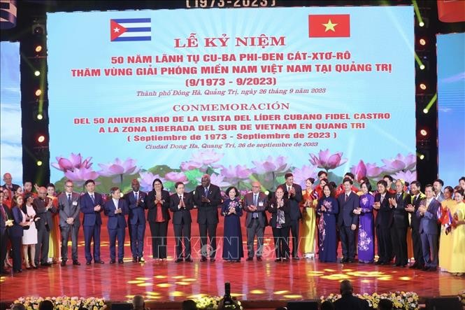 Tổ chức trọng thể Lễ kỷ niệm 50 năm lãnh tụ Fidel Castro thăm vùng giải phóng miền Nam Việt Nam tại Quảng Trị Tổ chức trọng thể Lễ kỷ niệm 50 năm lãnh tụ Fidel Castro thăm vùng giải phóng miền Nam Việt Nam tại Quảng Trị