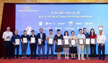 Ra mắt Câu lạc bộ Bảo vệ trẻ em Việt Nam trên không gian mạng