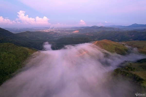Enjoy A Wonderful Camping And Cloud-Hunting Trip At Phuong Hoang Peak Enjoy A Lovely Camping And Cloud-Hunting Trip At Phuong Hoang Peak