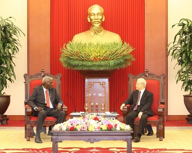 Làm sâu sắc hơn Quan hệ Hợp tác Toàn diện Việt Nam-Cuba | Chính trị | Vietnam+ (VietnamPlus) Làm sâu sắc hơn Quan hệ Hợp tác Toàn diện Việt Nam-Cuba | Chính trị | Vietnam+ (VietnamPlus)