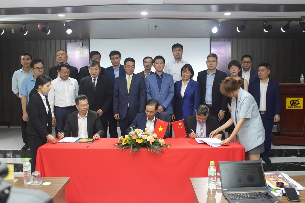 Hanoi Supporting Industries Business Association Enhances Cooperation with China’s Shanghai Hanoi Supporting Industries Business Association Enhances Cooperation with China’s Shanghai