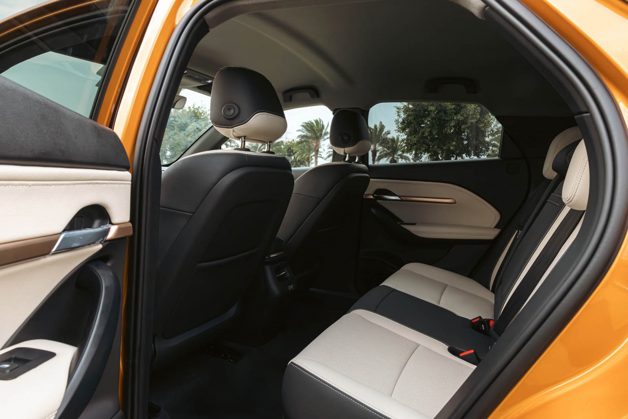 VinFast chính thức ra mắt mẫu SUV điện VF6 dành cho gia đình Việt VinFast chính thức ra mắt mẫu SUV điện VF6 dành cho gia đình Việt