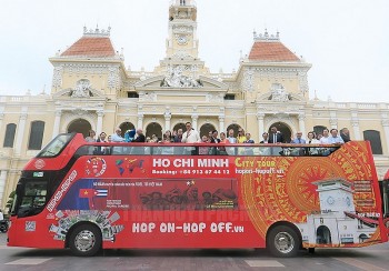 Chuyến xe kỷ niệm 50 năm chuyến thăm đầu tiên của lãnh tụ Fidel Castro tới Việt Nam