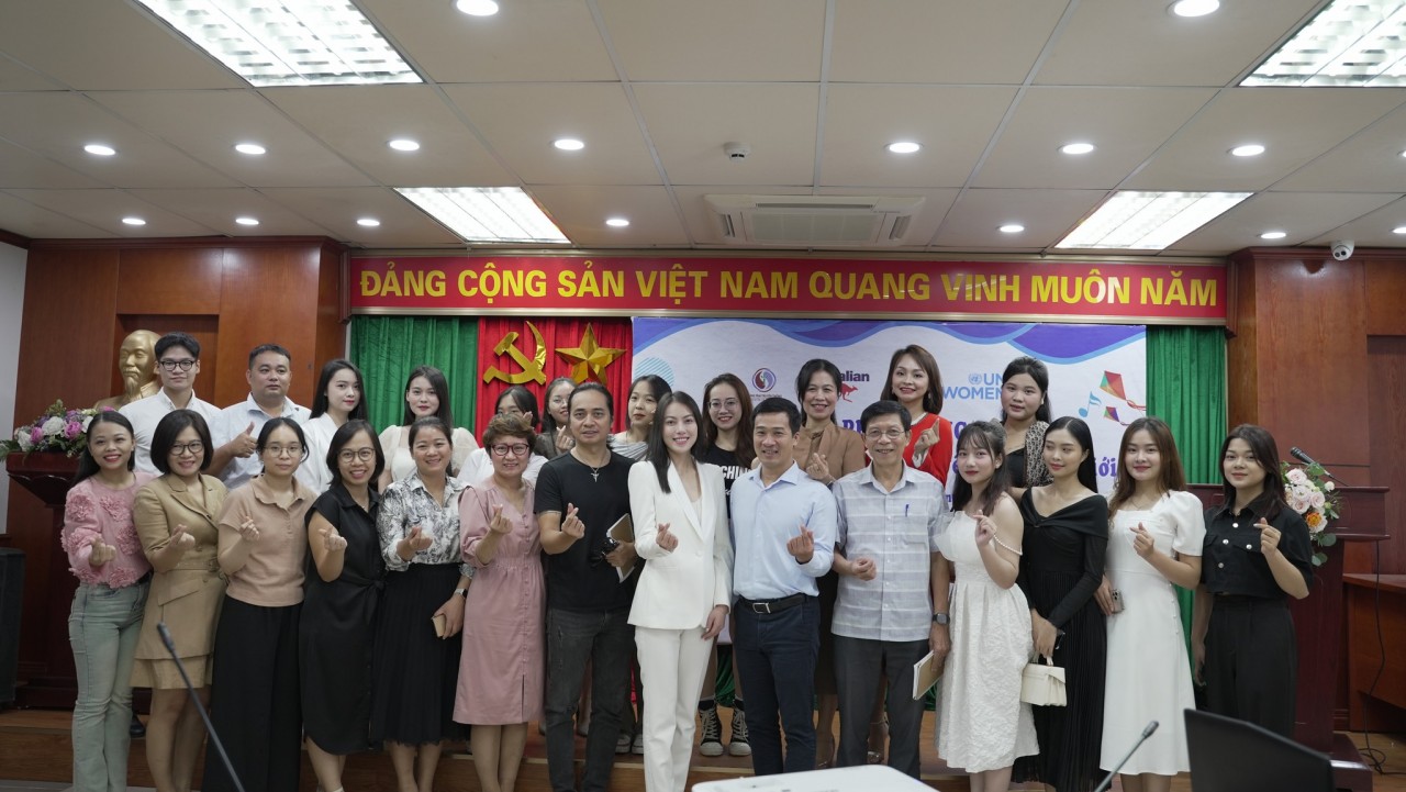 Phát động Cuộc thi “Sáng tác ca khúc về bình đẳng giới” Phát động Cuộc thi “Sáng tác ca khúc về bình đẳng giới”