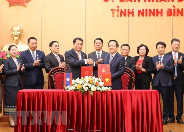 Vientiane, Ninh Binh Boost Exchange of Delegations Vientiane, Ninh Binh Boost Exchange of Delegations