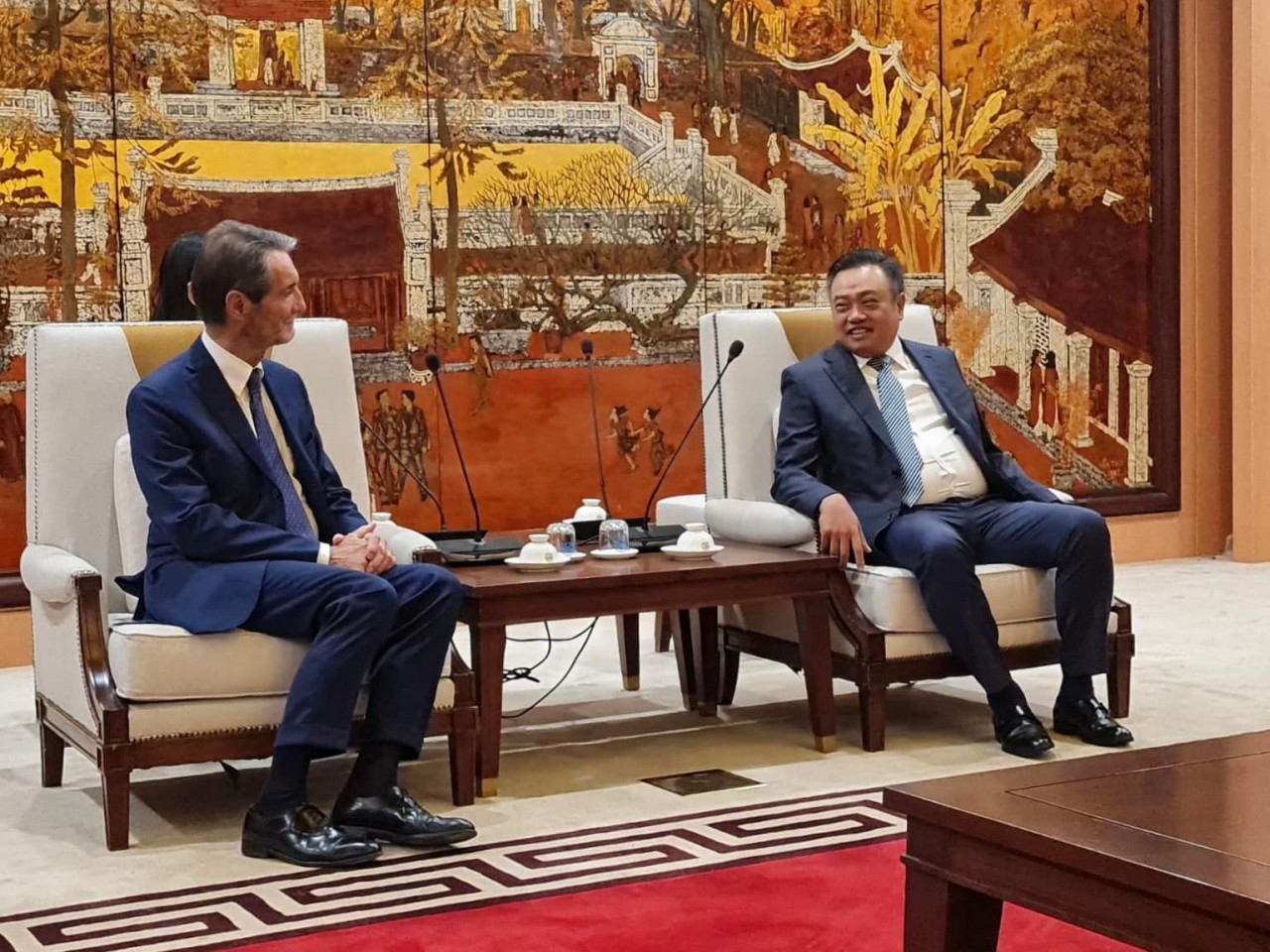 Vietnam Promotes Cooperation with Europe's Leading Economic Region Vietnam Promotes Cooperation with Europe's Leading Economic Region