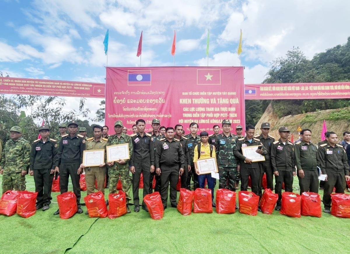 Tây Giang (Quảng Nam) - Kà Lừm (Lào): diễn tập phòng chống thiên tai và tìm kiếm cứu nạn