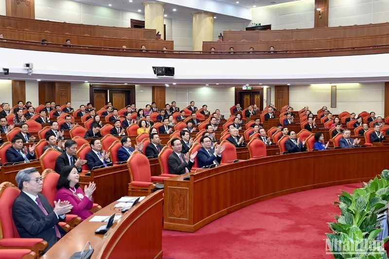 Bế mạc Hội nghị lần thứ 8 Ban Chấp hành Trung ương Đảng khóa XIII Bế mạc Hội nghị lần thứ 8 Ban Chấp hành Trung ương Đảng khóa XIII