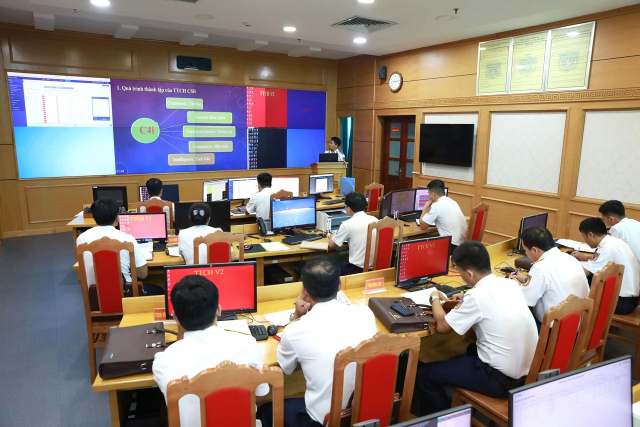 Khai mạc lớp tập huấn nâng cao công tác giám sát, sử dụng các công cụ và phần mềm mới cho cảnh sát biển Khai mạc lớp tập huấn nâng cao công tác giám sát, sử dụng các công cụ và phần mềm mới cho cảnh sát biển
