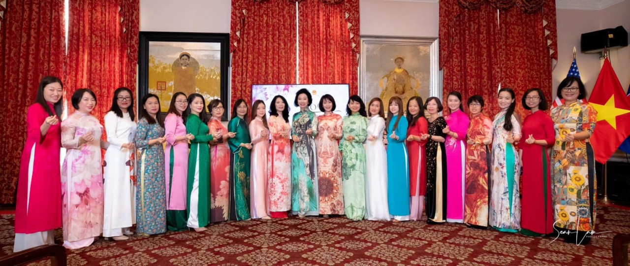 Tôn vinh áo dài Việt Nam tại Washington DC, Mỹ Tôn vinh áo dài Việt Nam tại Washington DC, Mỹ