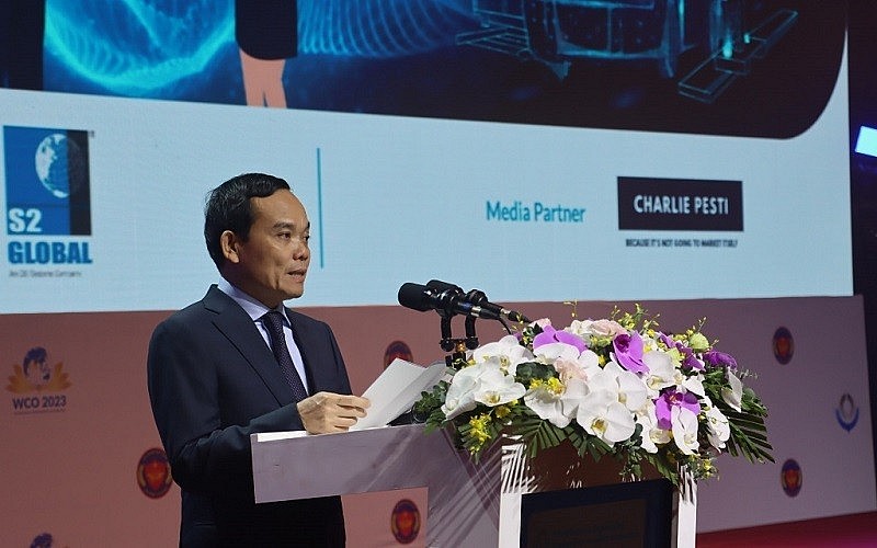 Enhancing Position of Vietnam Customs in The World Enhancing Position of Vietnam Customs in The World