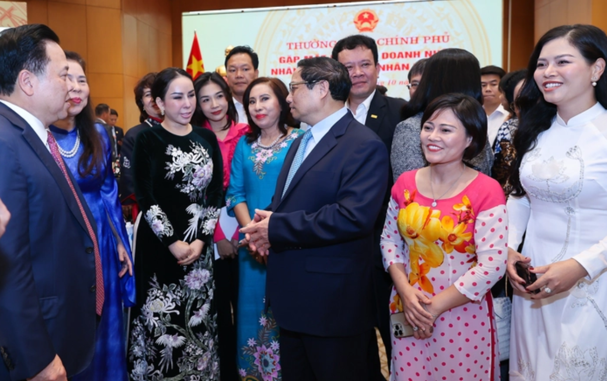 8 nhóm nhiệm vụ, giải pháp xây dựng và phát huy vai trò đội ngũ doanh nhân Việt Nam trong thời kỳ mới 8 nhóm nhiệm vụ, giải pháp xây dựng và phát huy vai trò đội ngũ doanh nhân Việt Nam trong thời kỳ mới