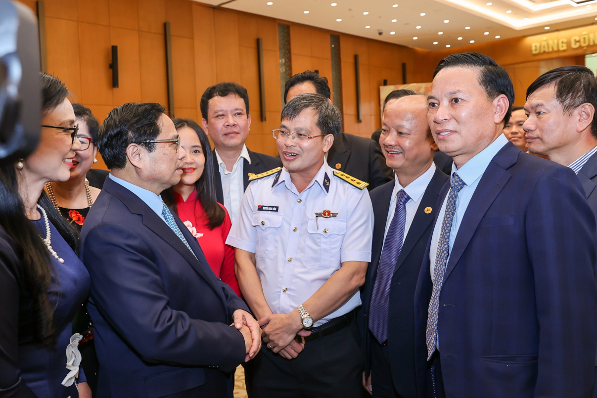 8 nhóm nhiệm vụ, giải pháp xây dựng và phát huy vai trò đội ngũ doanh nhân Việt Nam trong thời kỳ mới 8 nhóm nhiệm vụ, giải pháp xây dựng và phát huy vai trò đội ngũ doanh nhân Việt Nam trong thời kỳ mới