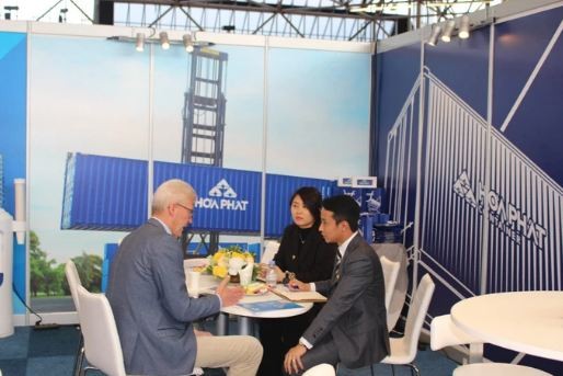 World’s Leading Shipping Companies Interest in Made-by-Vietnam Containers World’s Leading Shipping Companies Take Interest in Made-by-Vietnam Containers