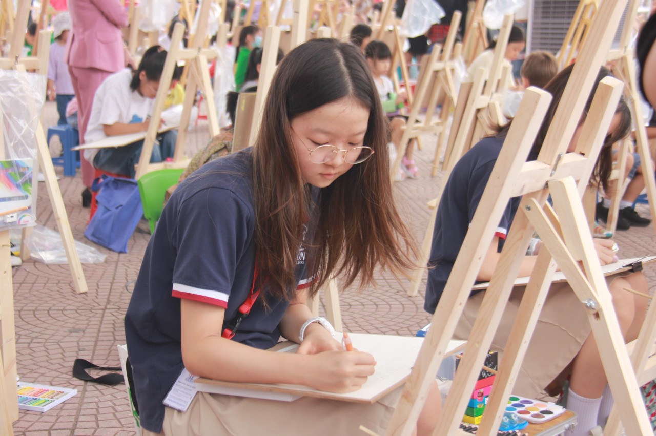 Bạn Park Eun Seo, Trường quốc tế song ngữ Horizon