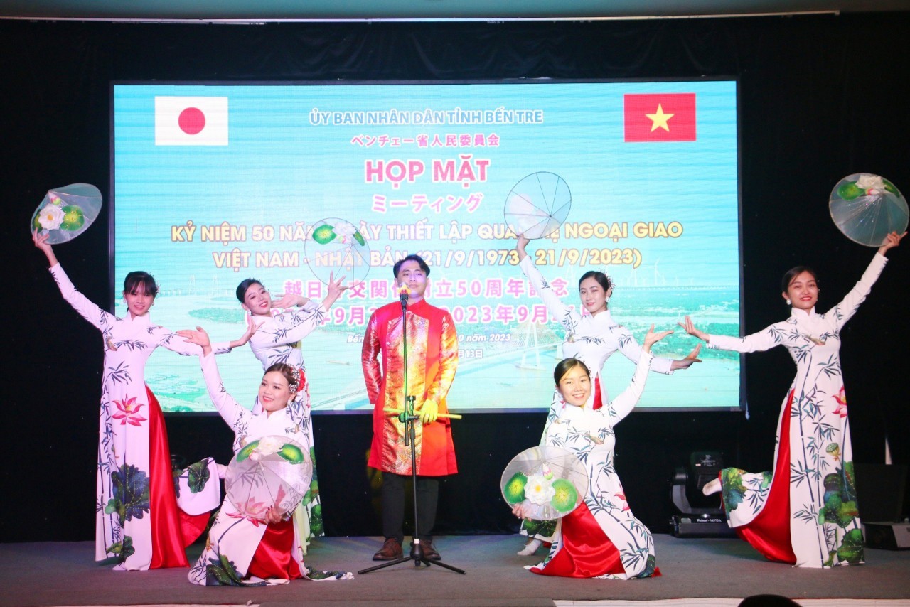 Ben Tre Tightens Cooperation with Japanese Partners Ben Tre Tightens Cooperation with Japanese Partners