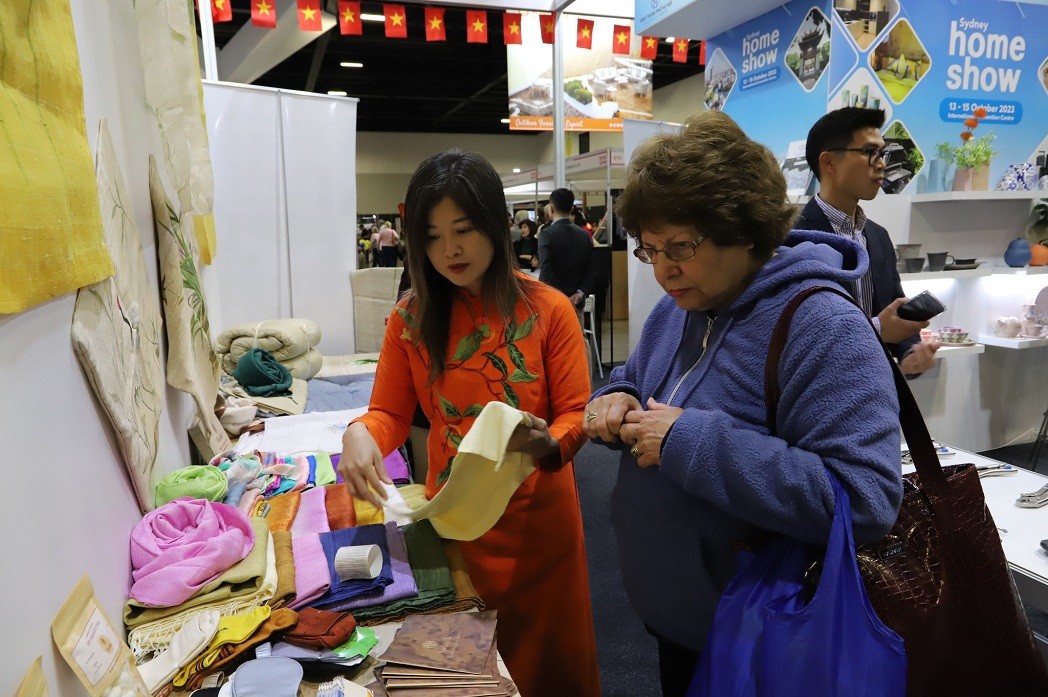 Hanoi - Vietnam Pavilion Attracts Visitors at Sydney Home Show Hanoi - Vietnam Pavilion Attracts Visitors at Sydney Home Show