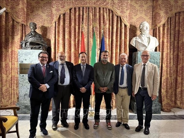 Potential For Marine Economic Cooperation between Vietnam, Italy's Puglia Region Potential For Marine Economic Cooperation between Vietnam, Italy's Puglia Region