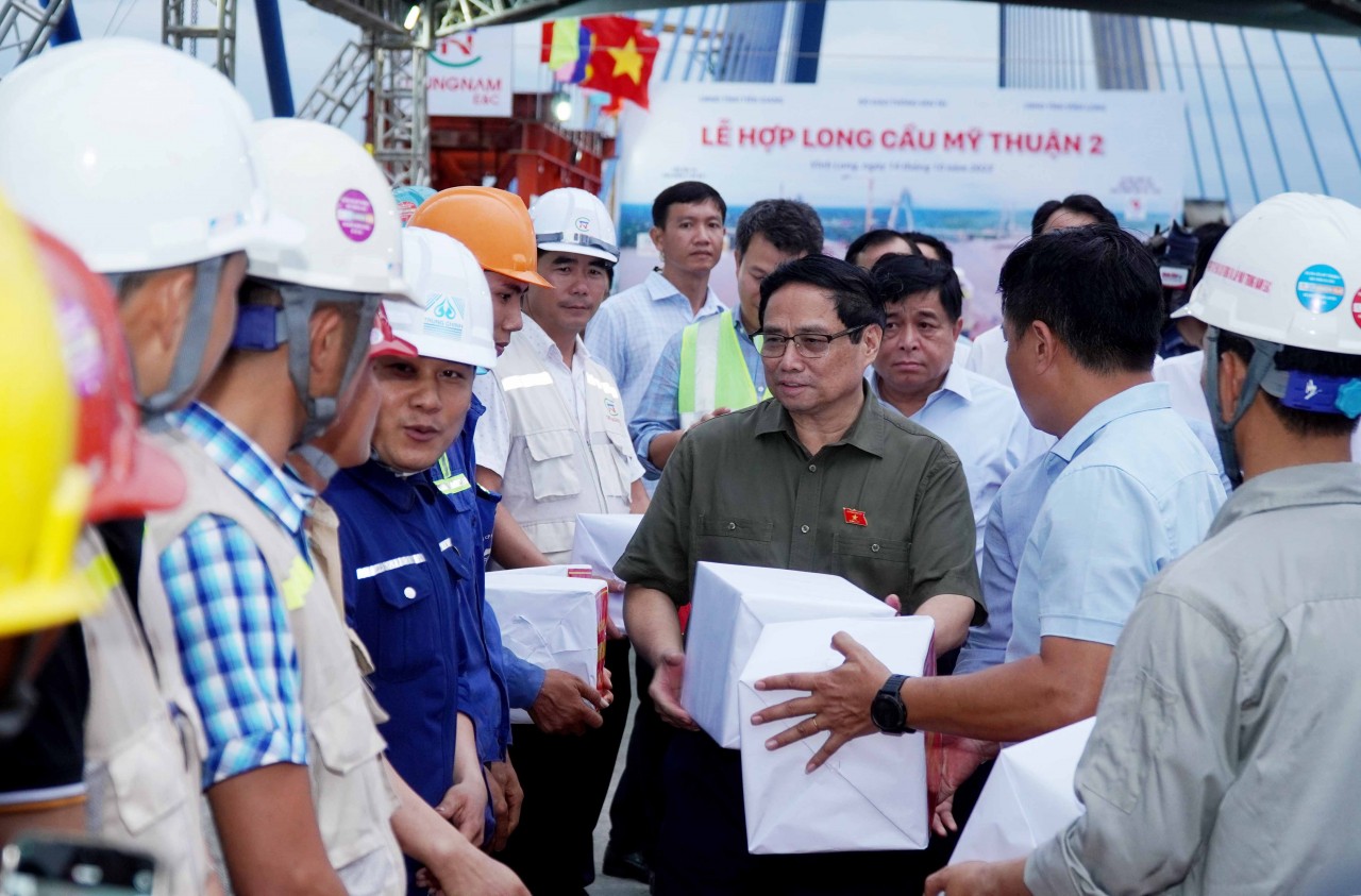 Thủ tướng Phạm Minh Chính dự Lễ hợp long cầu Mỹ Thuận 2 Thủ tướng Phạm Minh Chính dự Lễ hợp long cầu Mỹ Thuận 2